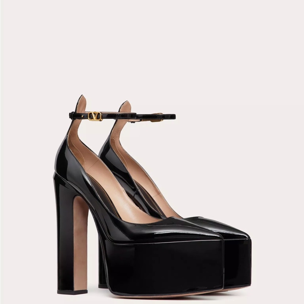 Dolcé & Gabanna Platform Heels